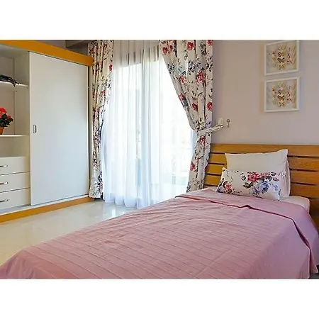 Villa Sleeps 10 Pool Air Con Wifi Kalkan