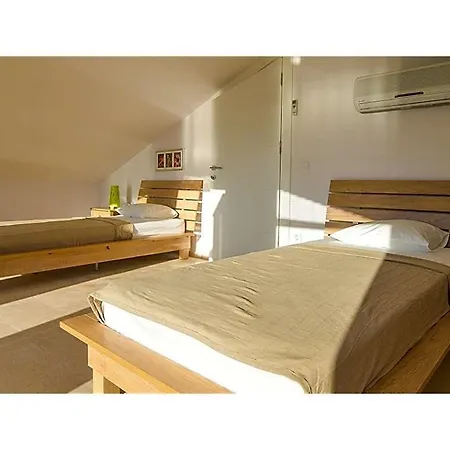Sleeps 10 Pool Air Con Wifi Villa